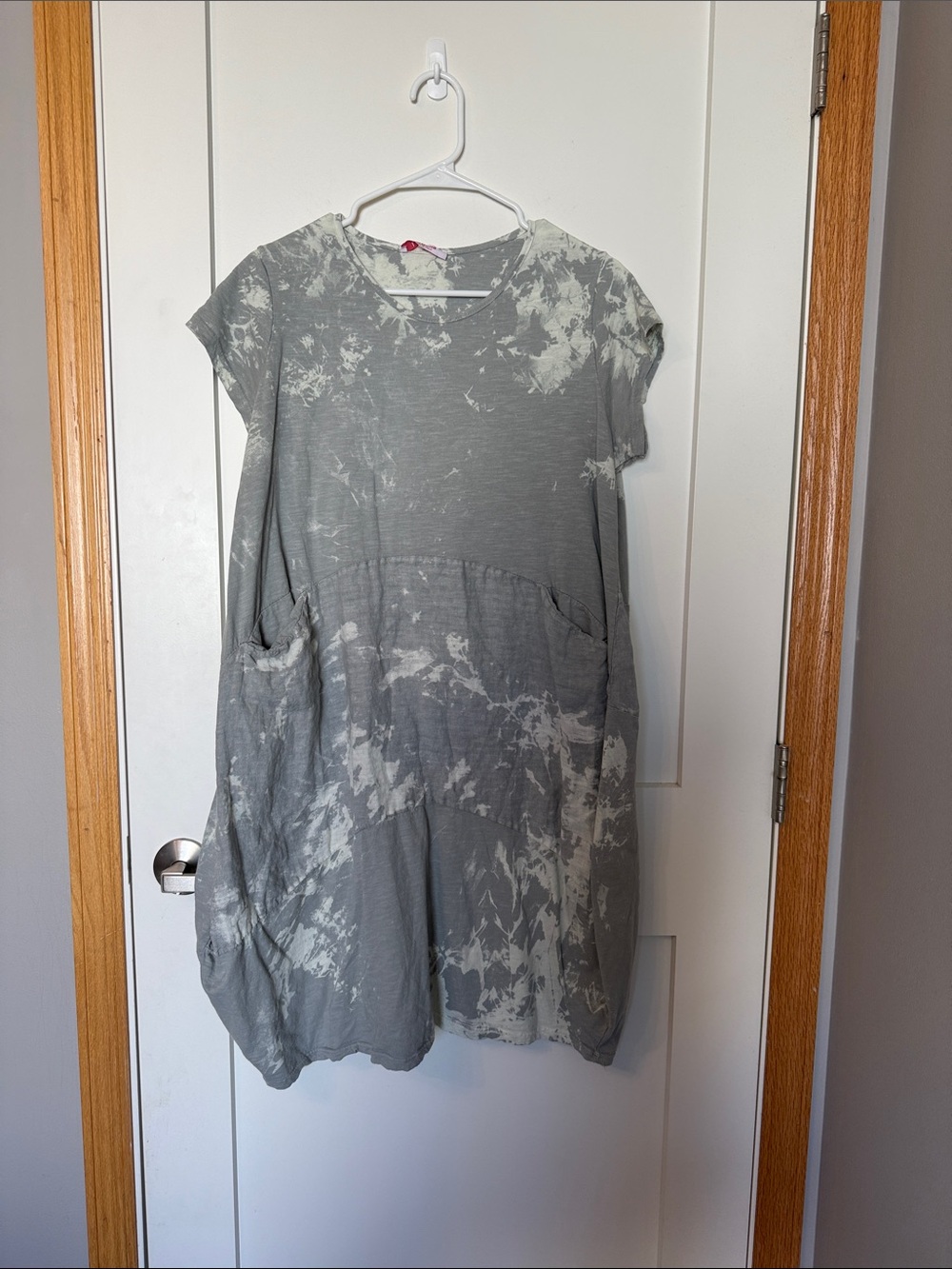 Abella Gray & White Tie-Dye Midi Dress- small